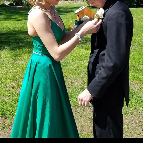 Sherri Hill prom dress - Picture 5 of 6